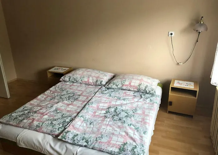 Liget Nyaralohaz Апартаменты Балатонфёльдвар